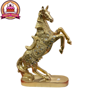 GOLDEN HORSE